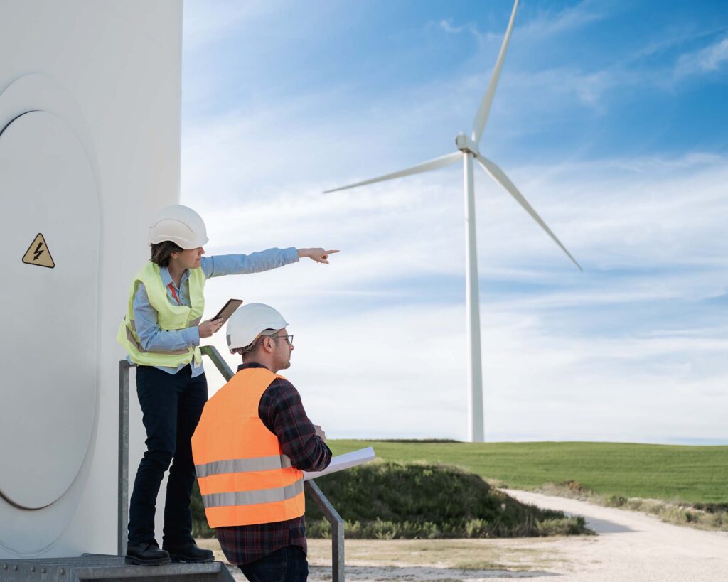 green-power-energy-people-working-at-sustainable-HJYKJTV.jpg